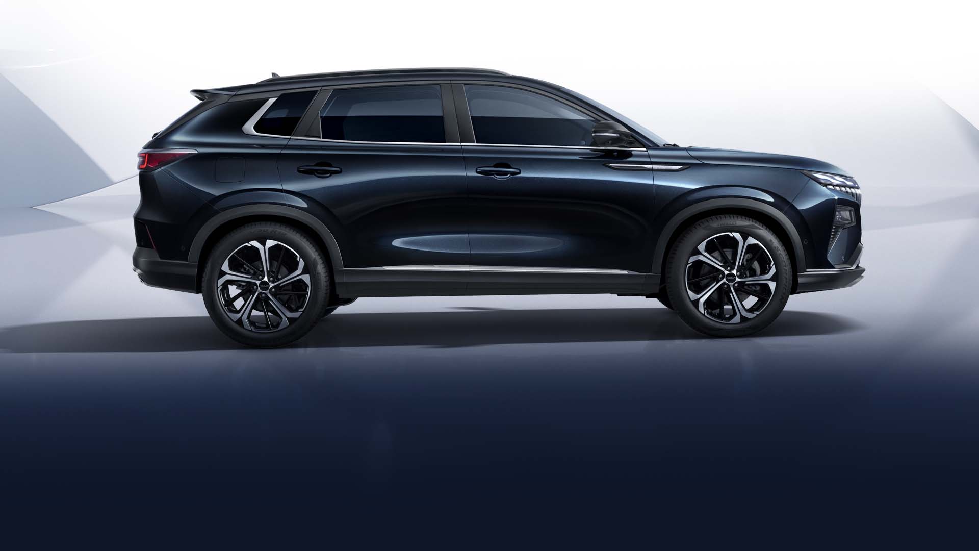 Dongfeng HUGE – bočný pohľad na suv
